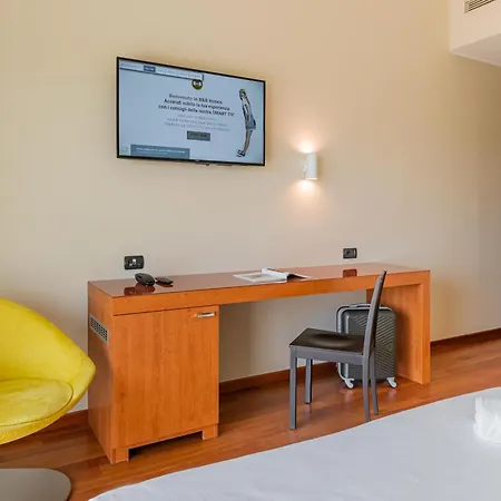 Airport Hotel 3*
