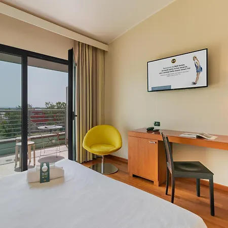 Hotel Airport 3*
