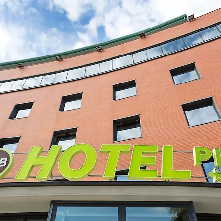 Airport Hotel 3*