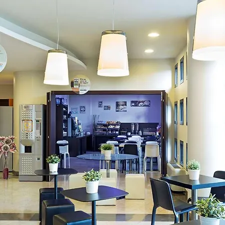 Airport Hotel